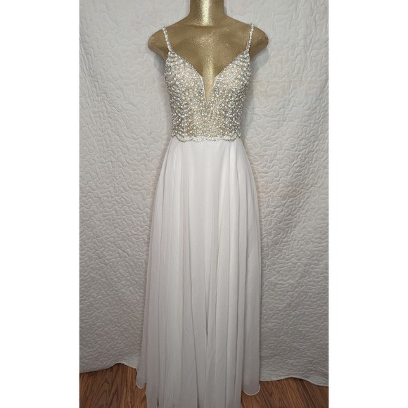 NWOT Size 2 Lulus white beaded rhinestone maxi dress. L570 - Picture 3 of 10